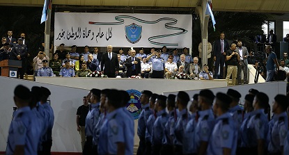 اشتية: المؤسسة الأمنية هي شبكة الأمان للمواطنين والمواطن هو أيضا حامي للمؤسسة الأمنية