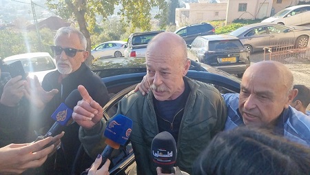 بعد 40 عاما في الاسر: ماهر يونس يعانق الحرية