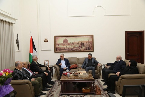 دبور يلتقي وفداً من اتحاد نقابات عمال فلسطين