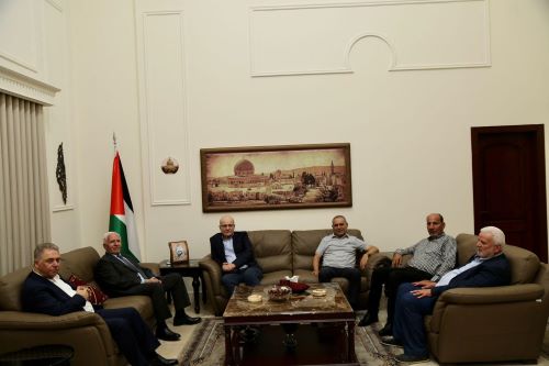 الاحمد يلتقي نائب الامين العام للجبهة الديمقراطية فهد سليمان