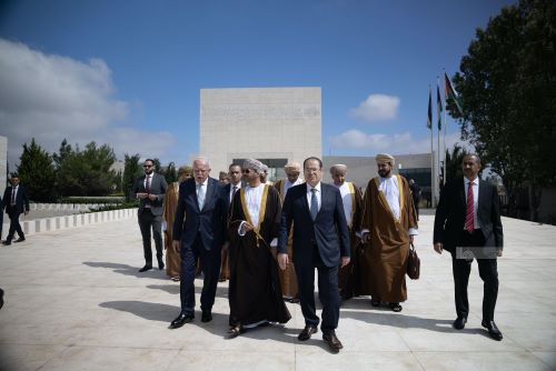 وزير خارجية سلطنة عُمان يصل فلسطين