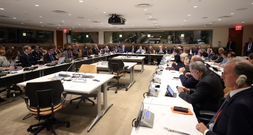 "اجتماع المانحين" يطالب اسرائيل بوقف إجراءتها التعسفية ضد الفلسطينيين