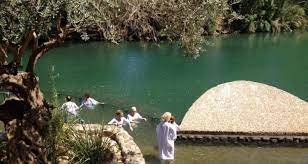 مستوطنون يقتحمون محيط برك سليمان السياحية جنوب بيت لحم