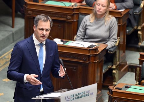 رئيس الوزراء البلجيكي يطالب الاتحاد الأوروبي بفرض عقوبات على المستعمرين