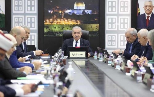 اشتية: الاحتلال يجعل من قطاع غزة مكانا غير قابل للحياة ولا مكان لنا إلا وطننا وأرضنا