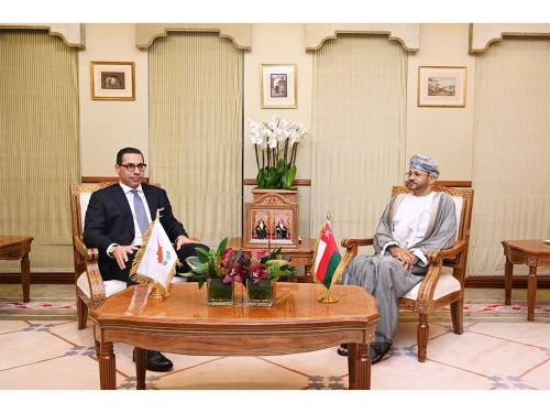 وزيرا خارجية سلطنة عمان وقبرص يؤكدان ضرورة تدفق المساعدات الإنسانية إلى غزة
