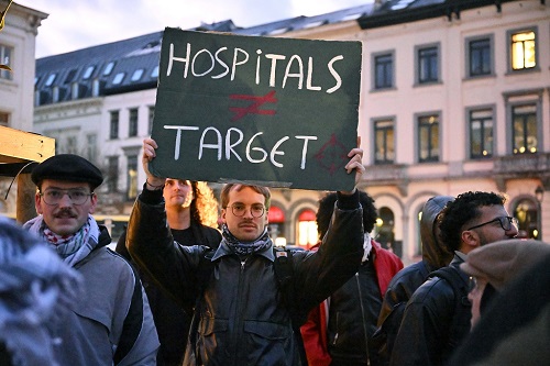 تظاهرة في بروكسل تنديدا باستهداف الاحتلال للقطاع الصحي في غزة