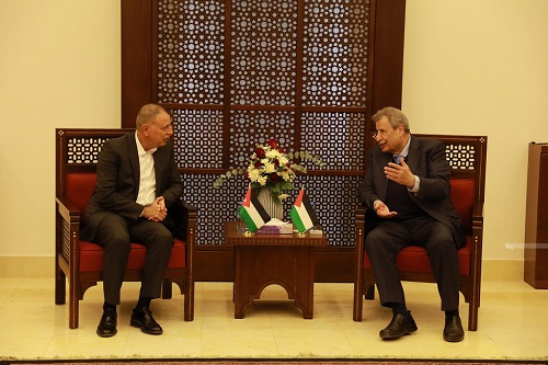 ممثلا عن الرئيس: خوري يستقبل وزير الداخلية الأردني