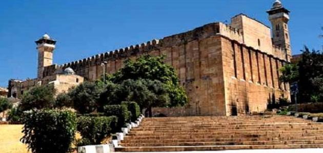 "الأوقاف": الحرم الإبراهيمي لا زال يتعرض لانتهاكات خطيرة من قبل الاحتلال ومستعمريه