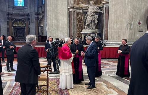 خوري يشارك في حفل تنصيب البابا لاون الرابع عشر في الفاتيكان