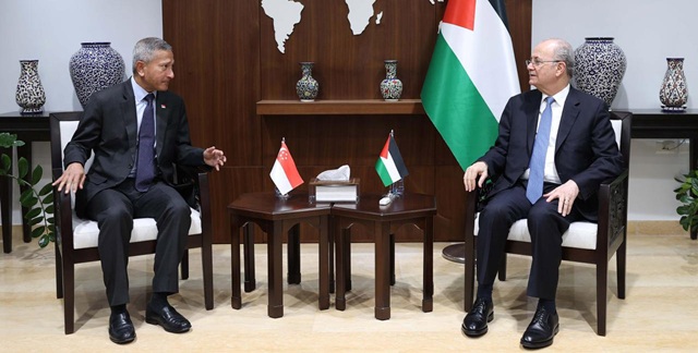 مصطفى يبحث مع وزير خارجية سنغافورة آخر المستجدات وتعزيز التعاون المشترك