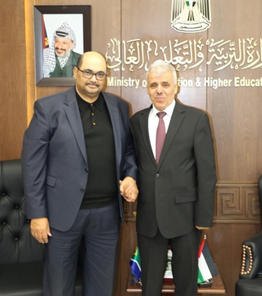 برهم يبحث مع سفير جنوب إفريقيا سبل تعزيز التعاون في مجالي التعليم العام والعالي
