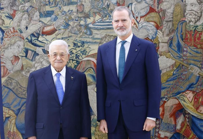 الرئيس يجتمع مع ملك إسبانيا