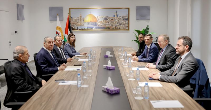 الشيخ يستعرض مع الاتحاد الأوروبي التطورات السياسية والاقتصادية الراهنة