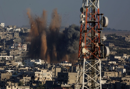 في اليوم الـ34: 11 شهيدا وانتشال 10 آخرين يرفعون حصيلة العدوان إلى 1939