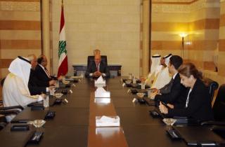 سلام سلم سفراء رسائل الى الملوك والرؤساء العرب لتقاسم أعباء العجز المقدر ب280 مليون دولار لتغطية نفق