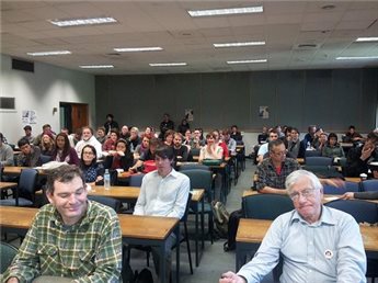 مؤتمر دولي يدعم توجه القيادة الفلسطينية لمحكمة الجنايات الدولية