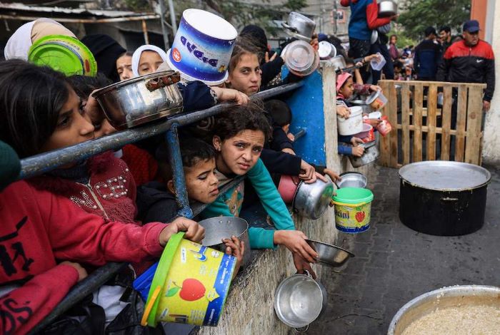 "أوتشا": مخزون المساعدات بغزة لا يكفي لأكثر من يوم واحد